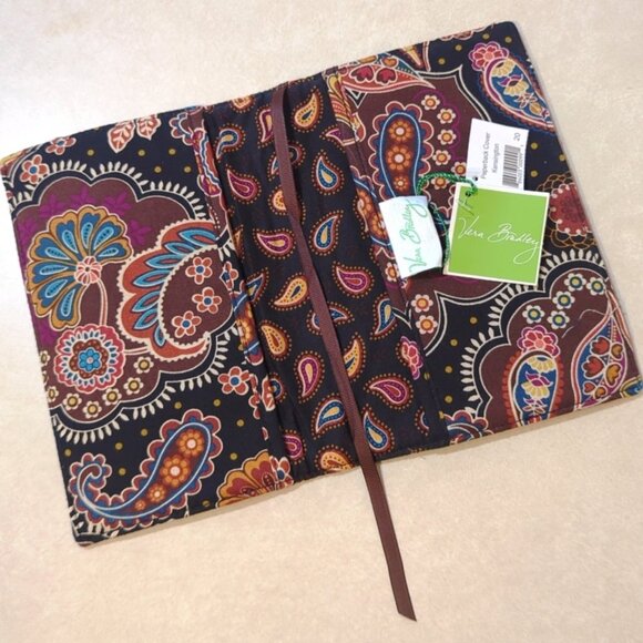 Vera Bradley Quilted Fabric Paperback Book Cover in Ret. Kensington Pattern NWT - Picture 5 of 7